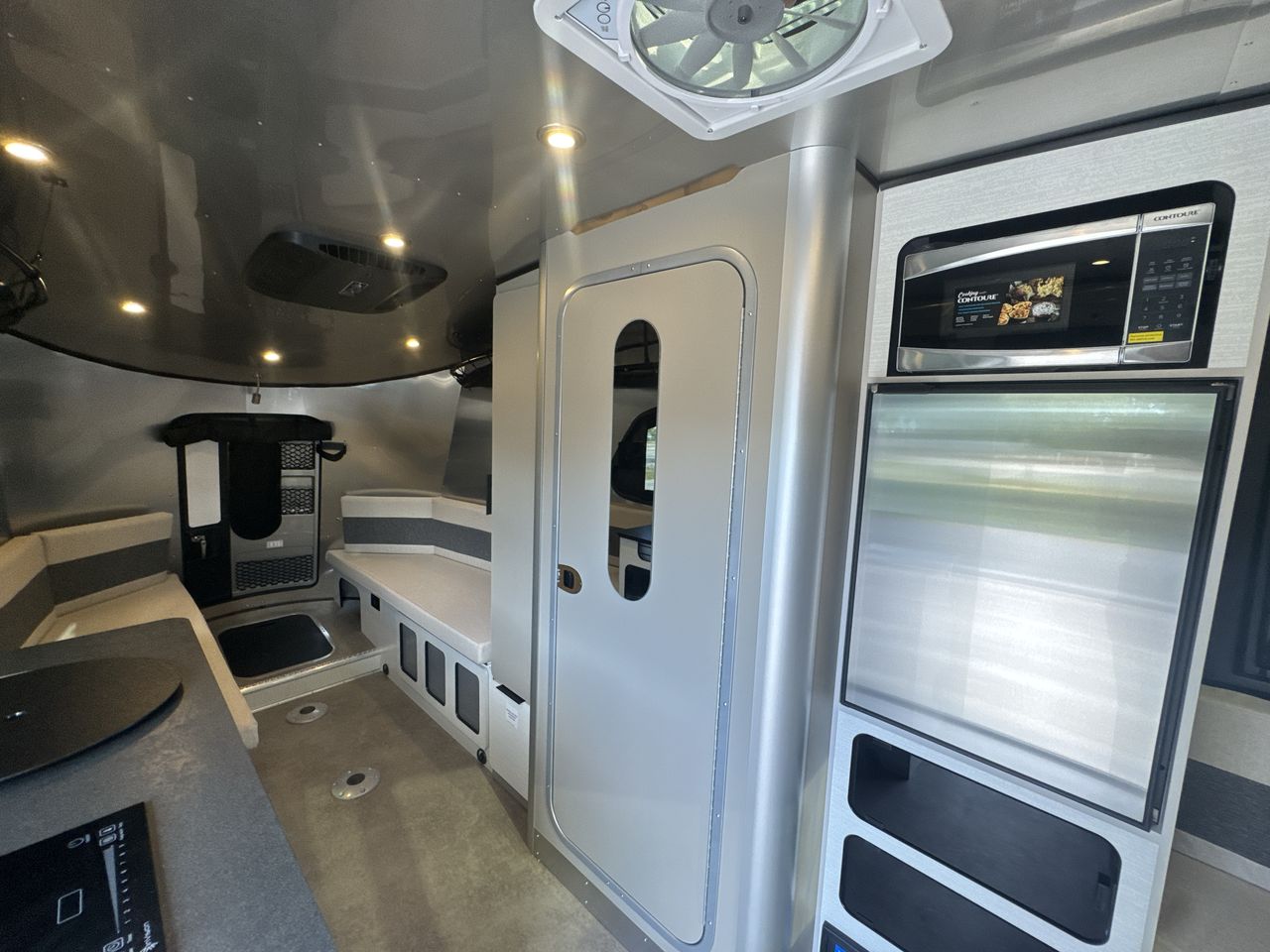 2026 Airstream 20Xe Base