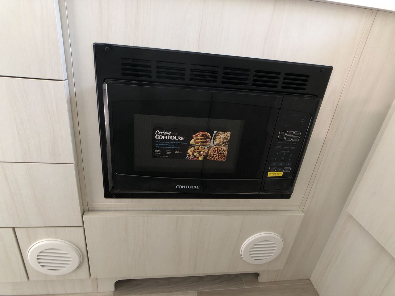 2025 Airstream 20FB Base