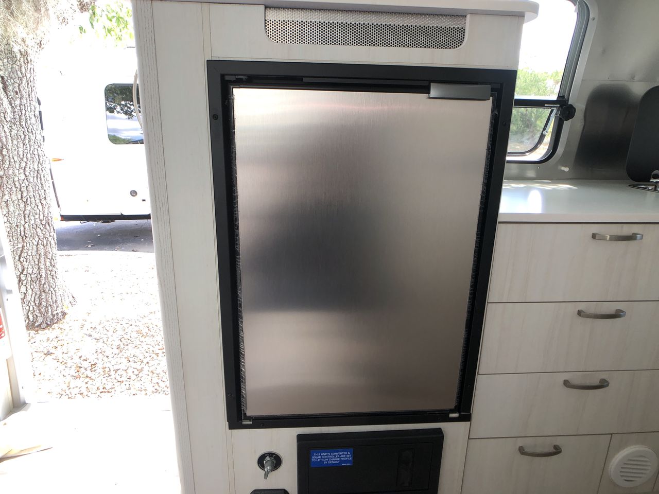 2025 Airstream 20FB Base