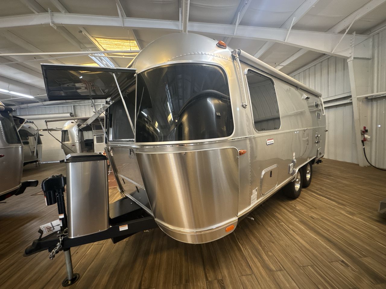 2026 Airstream 23FBT Base