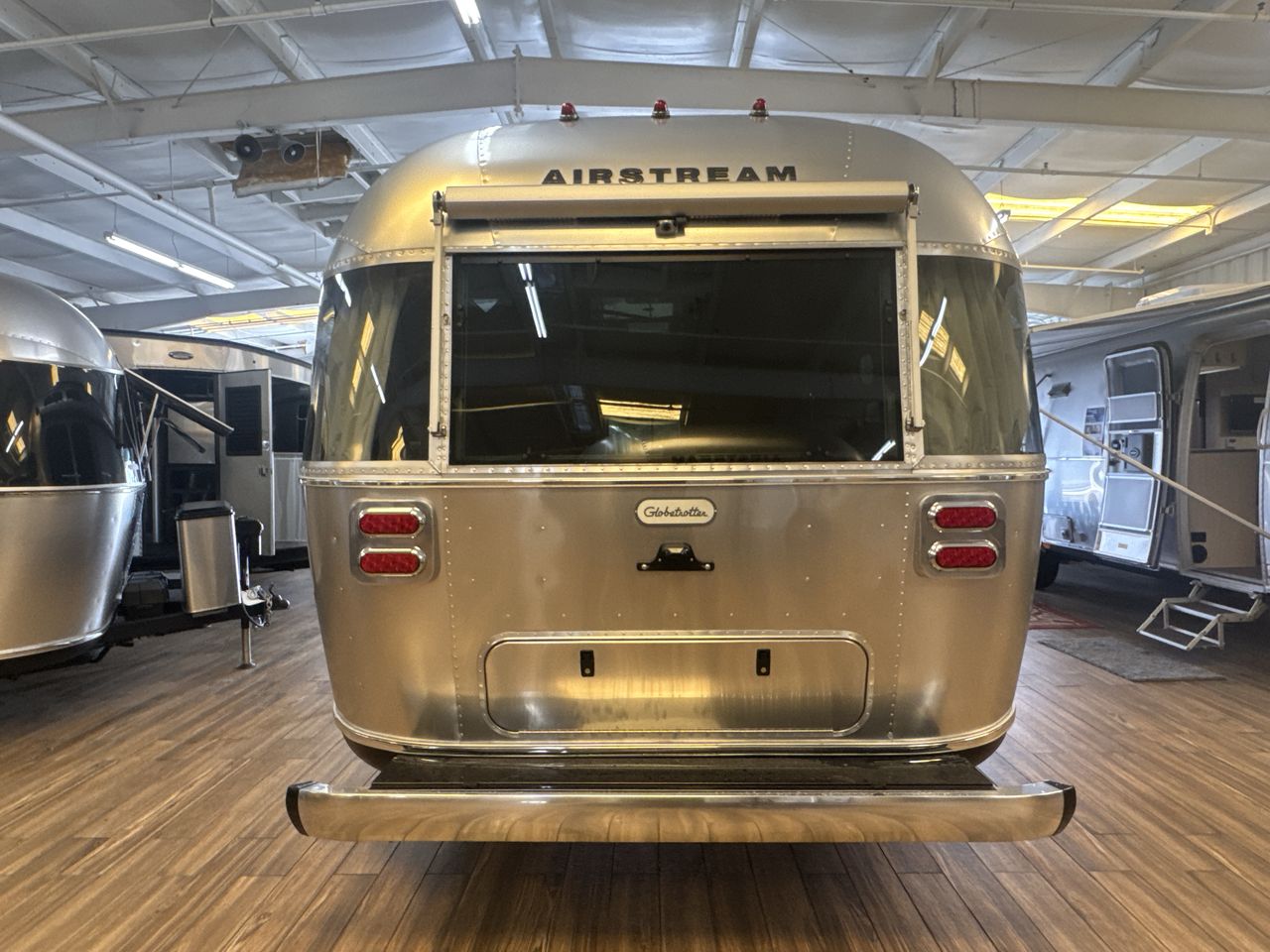 2026 Airstream 27FBQ Base