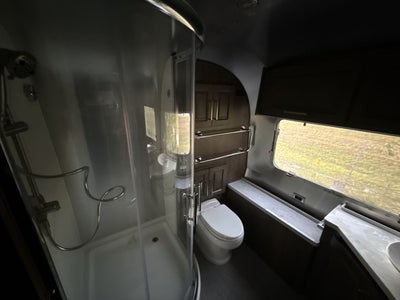 2026 Airstream 33FBT Base