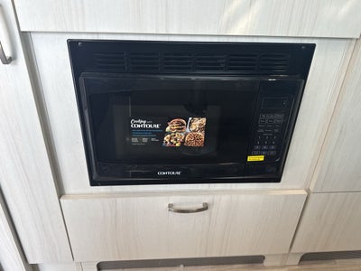 2025 Airstream 22FB Base