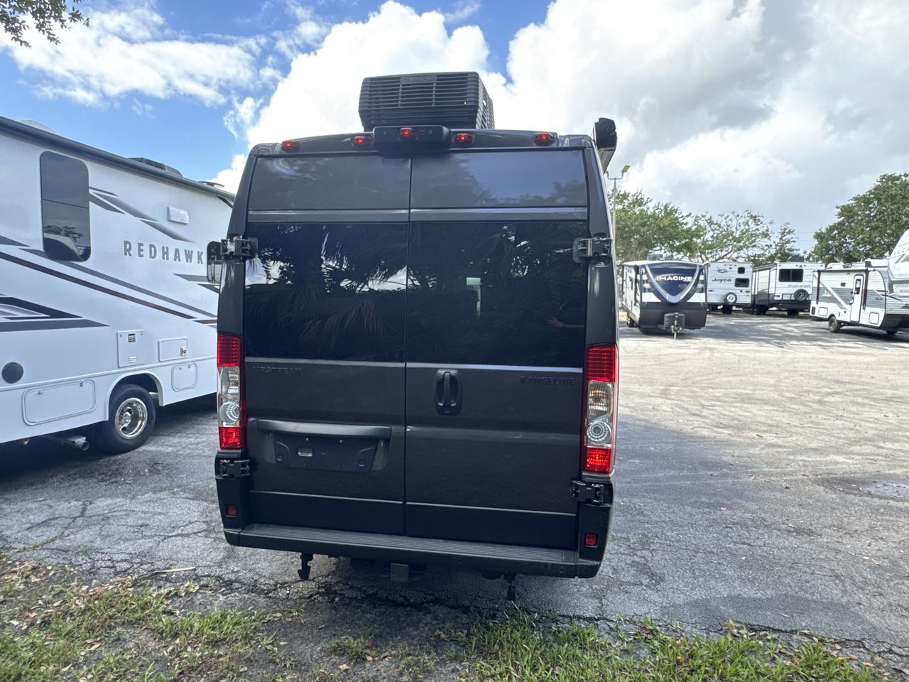 2026 Airstream Rangeline Base