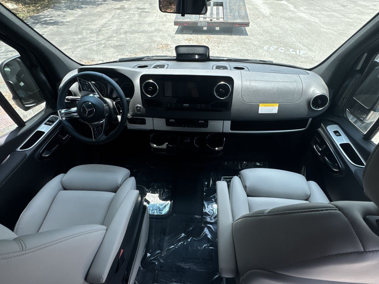 2025 Airstream 19 Base