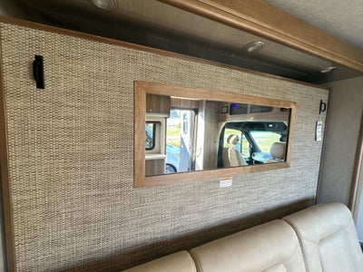 2025 Airstream Murphy Suite Tommy Bahama Base
