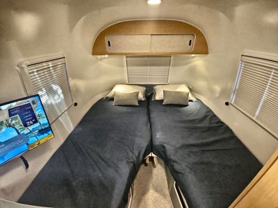 2026 Airstream 22RB Base