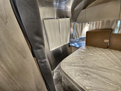 2026 Airstream 28RBQ Base