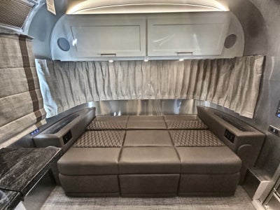 2026 Airstream 28RBQ Base