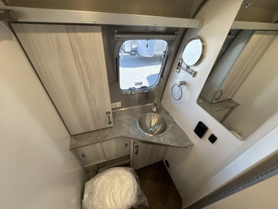 2026 Airstream 25FBQ Base