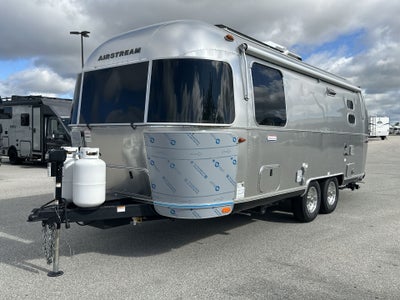 2025 Airstream 23FBT Base