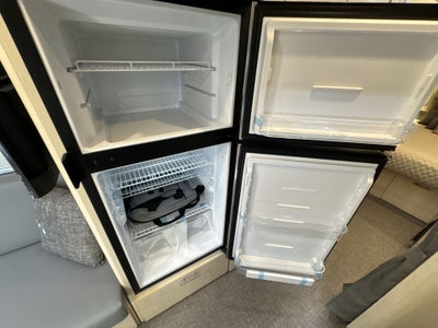 2026 Airstream 27FBQ Base