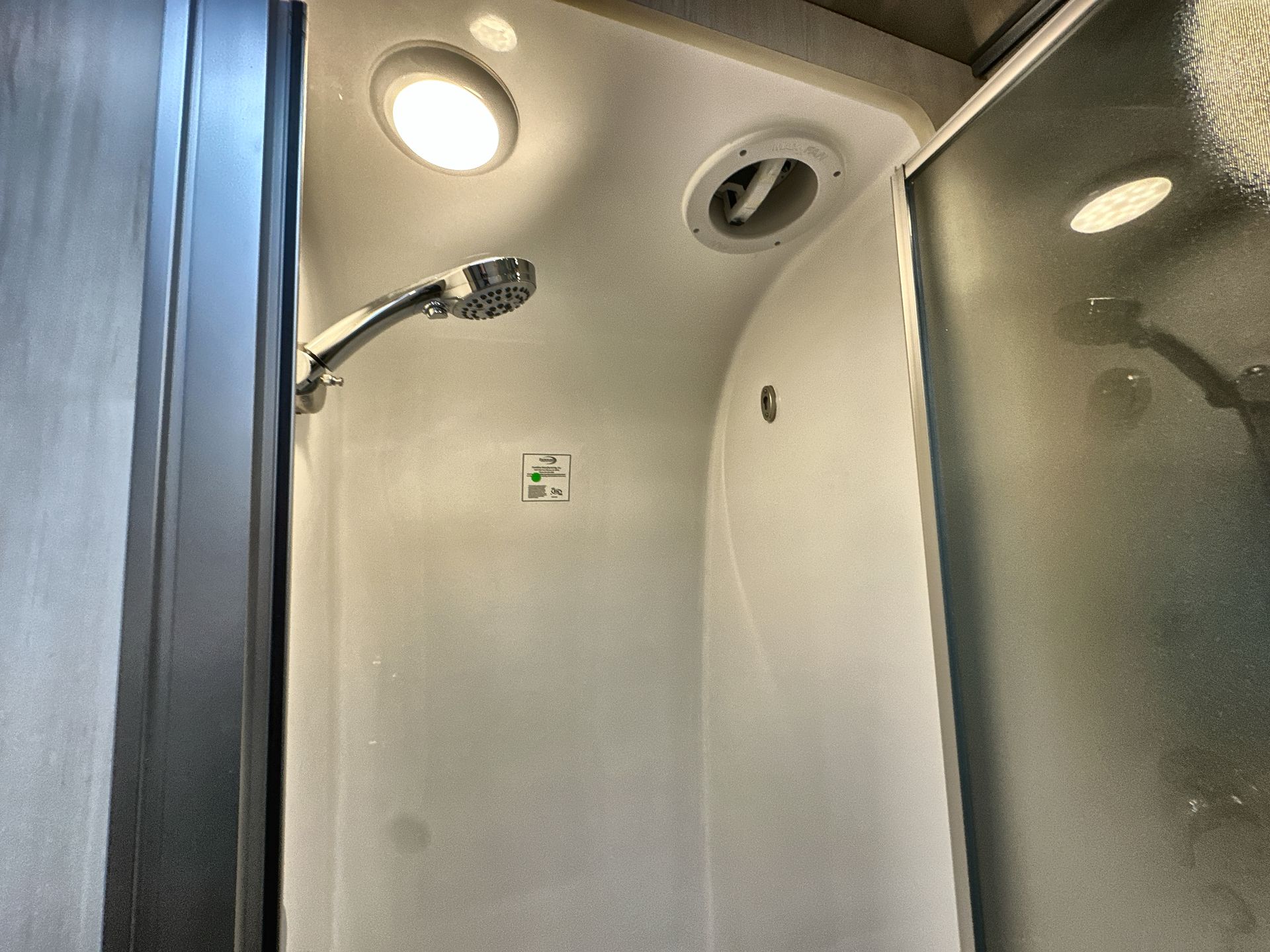 2026 Airstream 27FBT Base