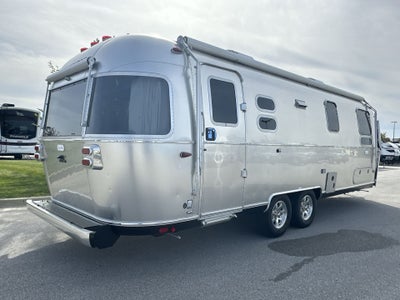2026 Airstream 27FBT Base