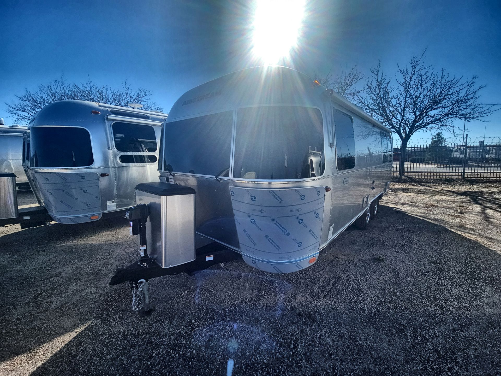 2026 Airstream 25FBQ Base