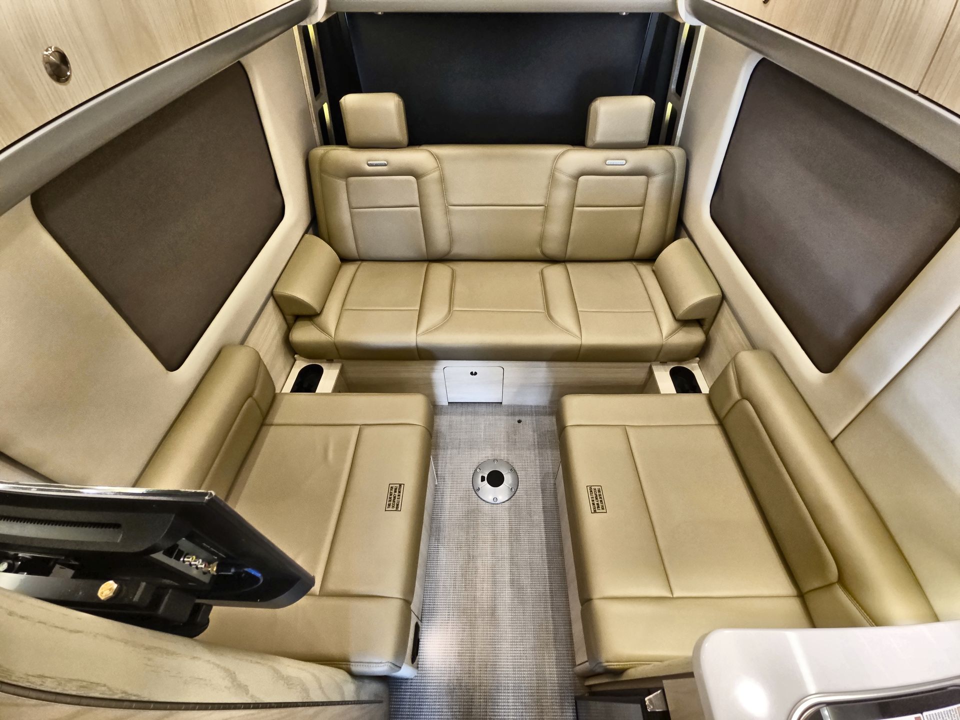 2025 Airstream 24GL Base