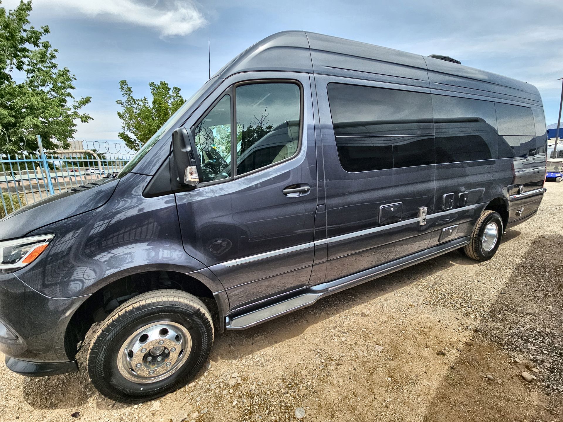 2025 Airstream 24GL Base