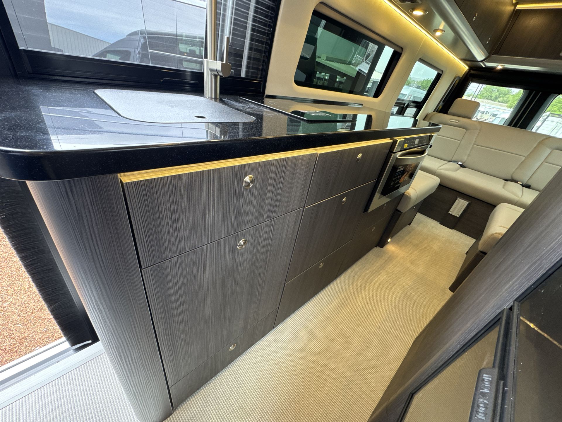 2025 Airstream 24GT Base