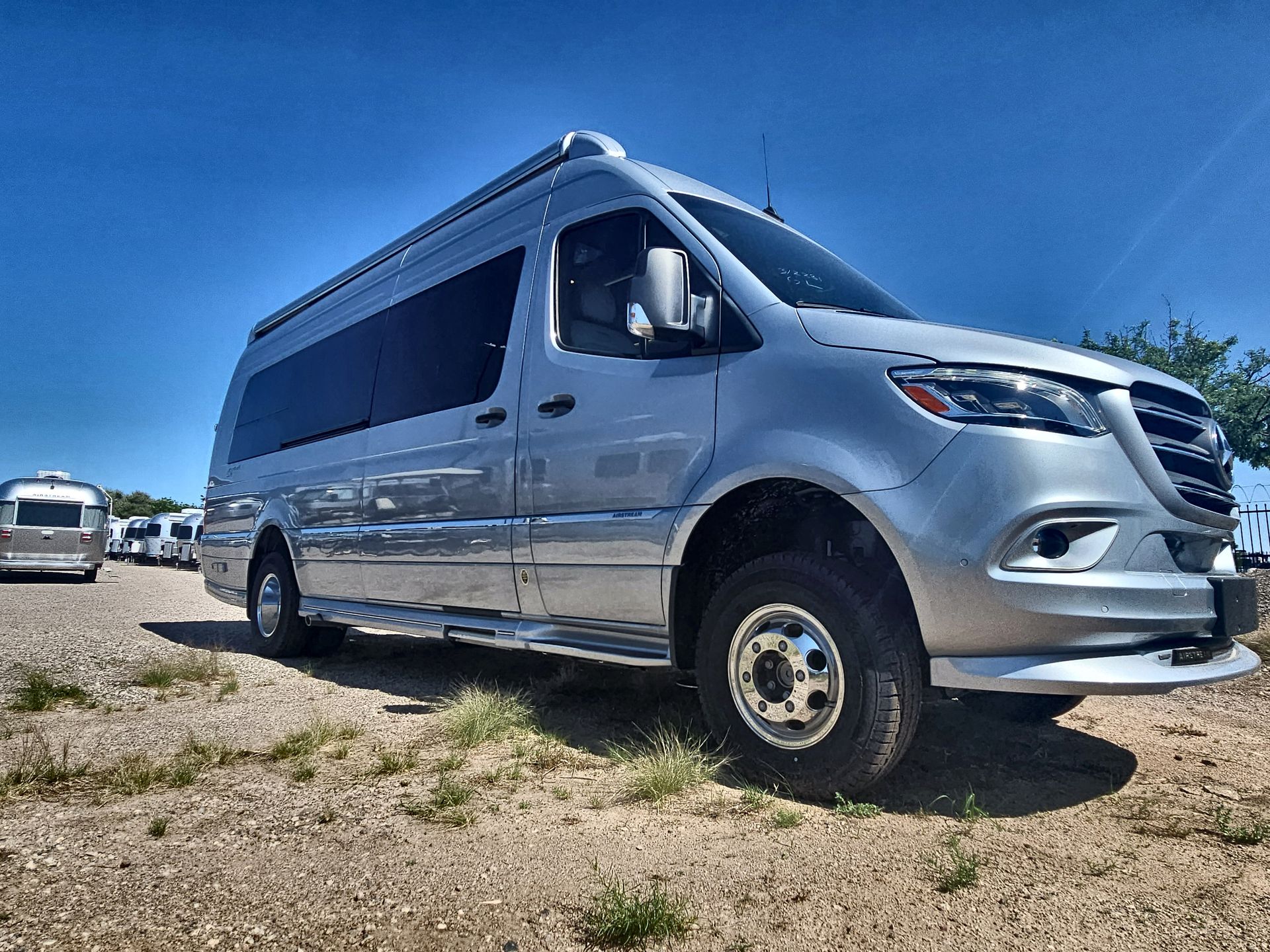 2025 Airstream 24GL Base