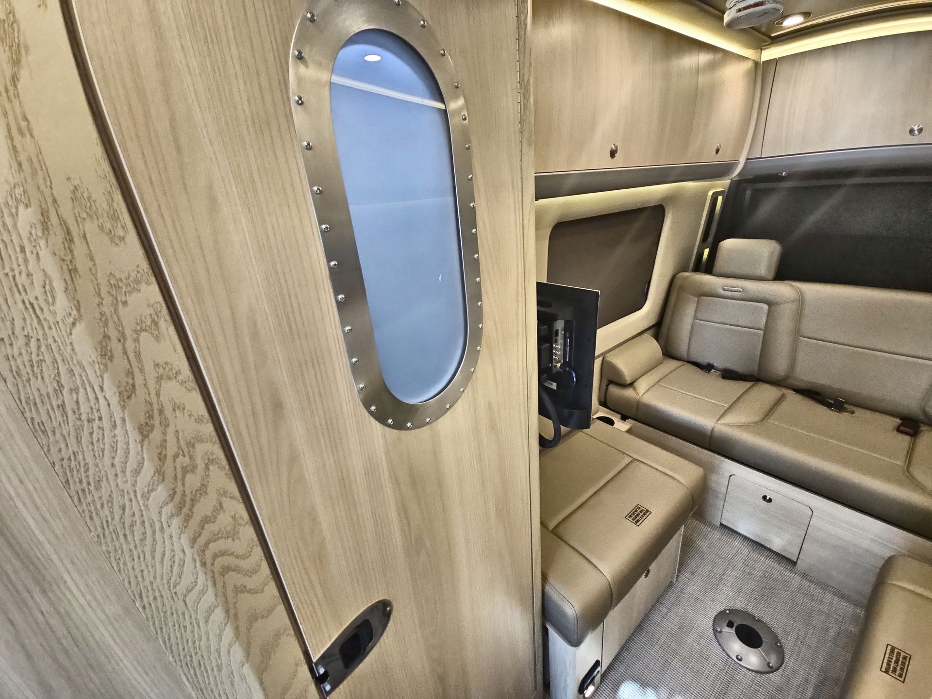 2025 Airstream 24GL Base