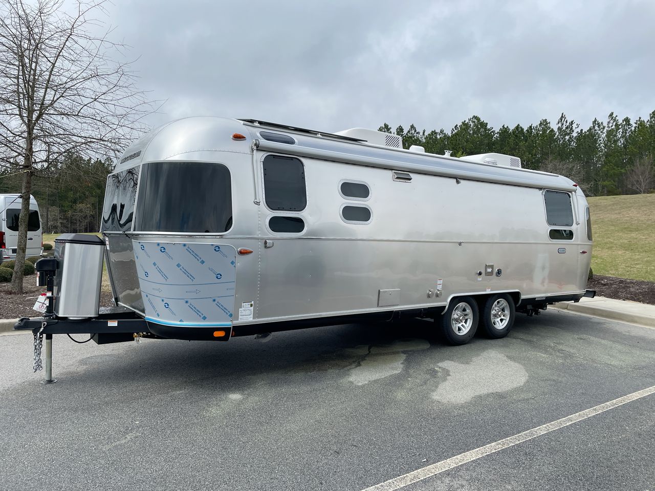 2026 Airstream 28RBQ Base