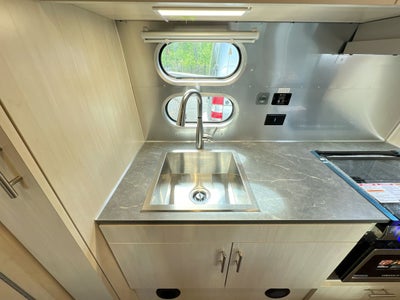 2025 Airstream 23FBQ Base