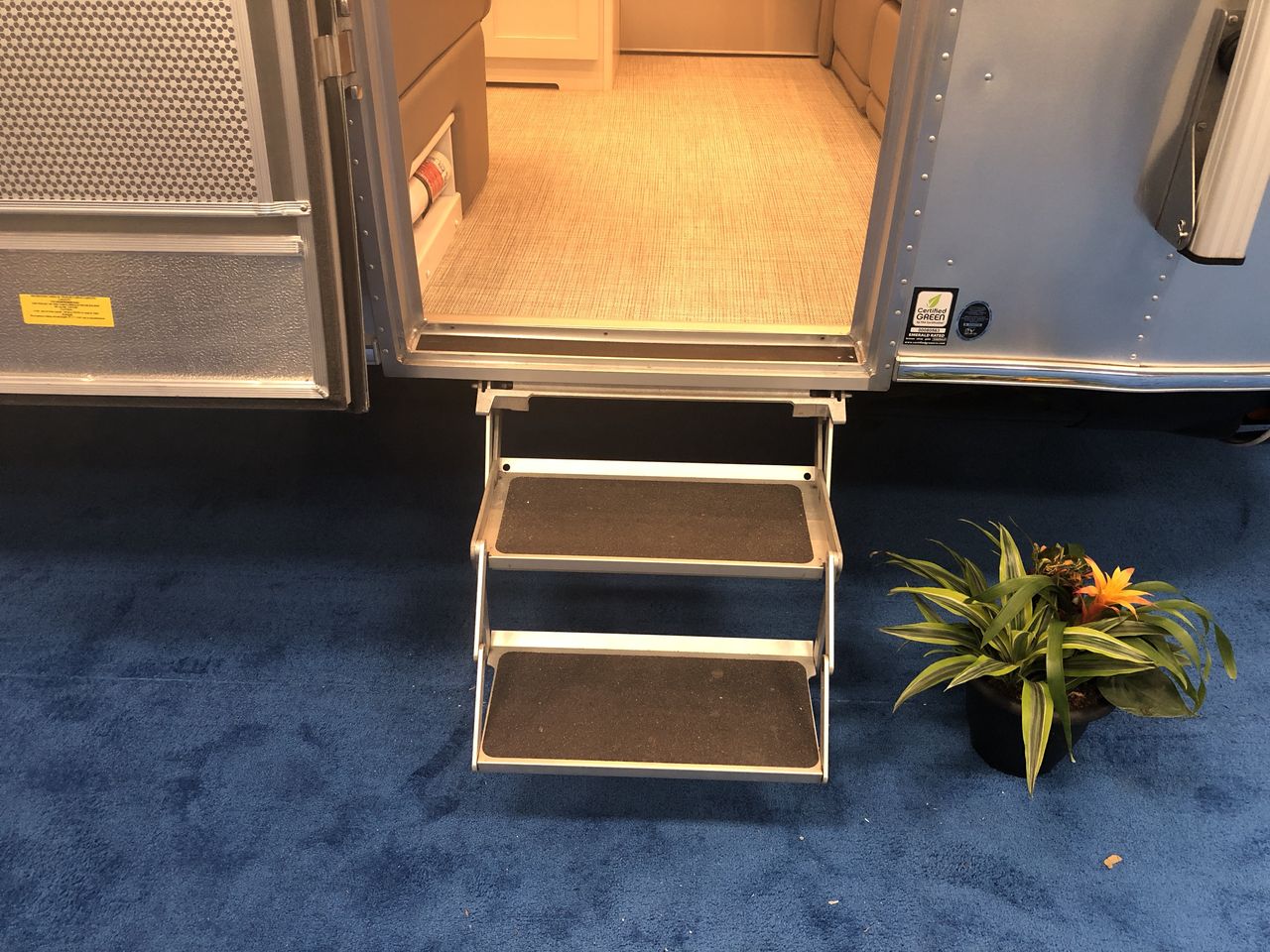 2026 Airstream 28RBT Base