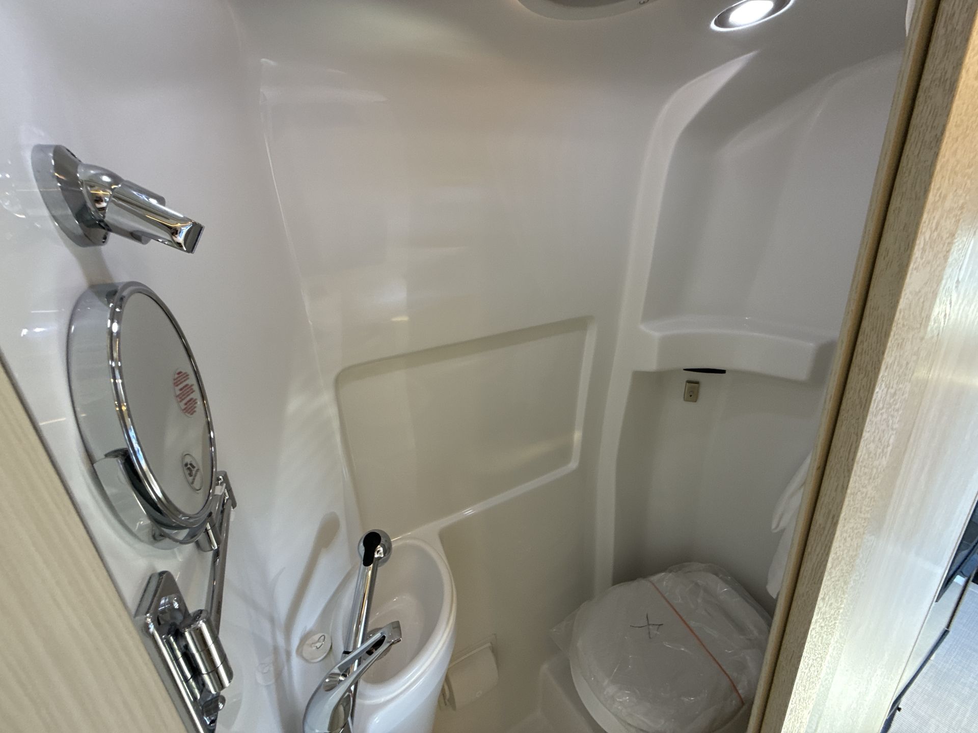2025 Airstream 24GT Base