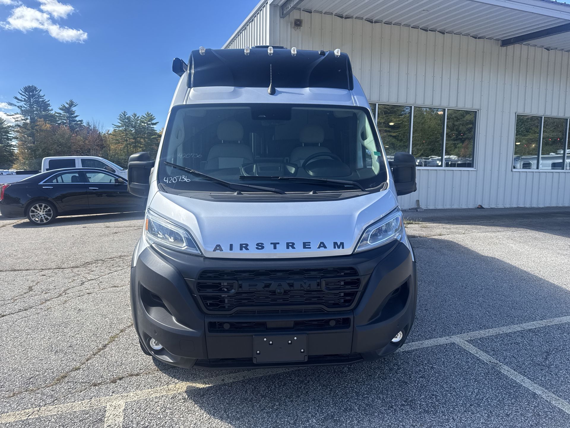 2026 Airstream Rangeline Base