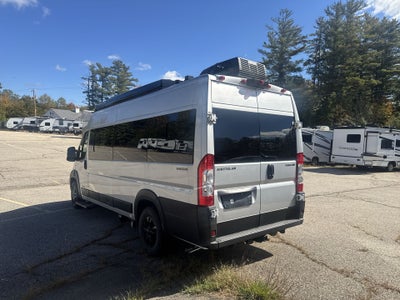 2026 Airstream Rangeline Base