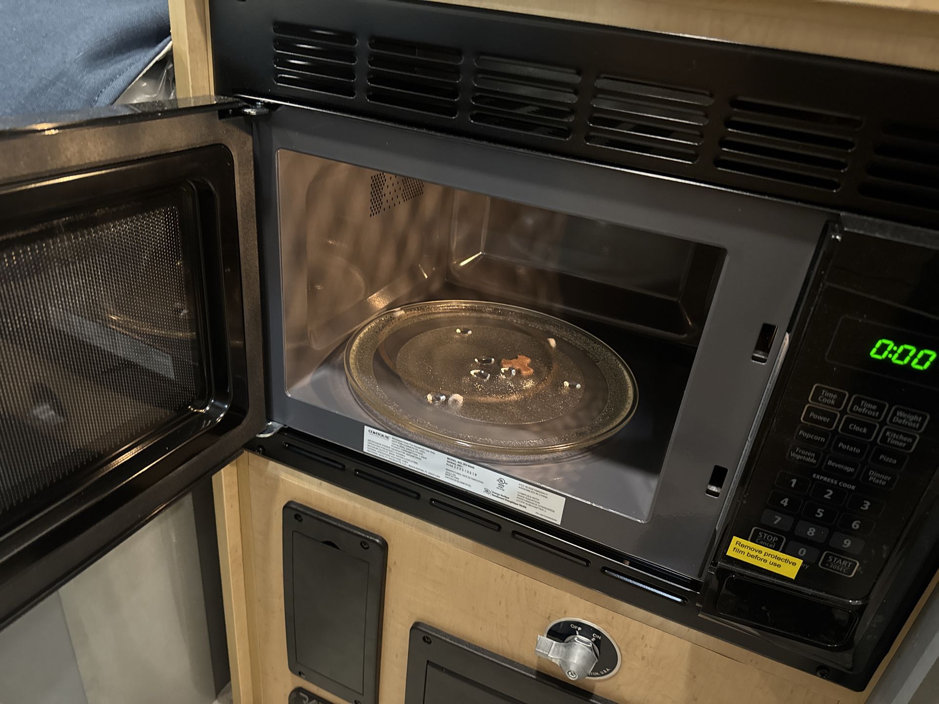 2026 Airstream 22RB Base