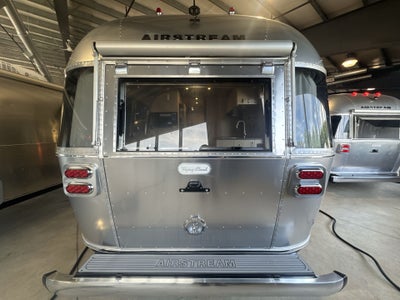 2025 Airstream 25FBQ Base