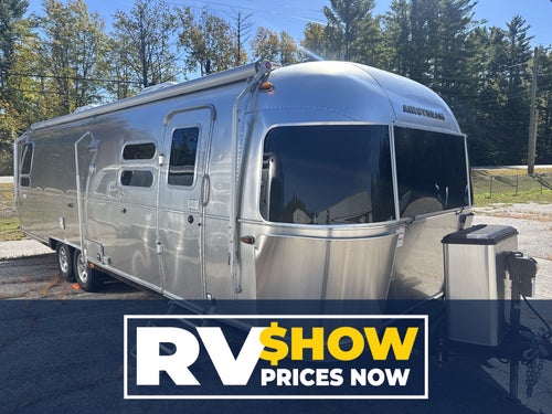 2021 Airstream 30RB Queen Base