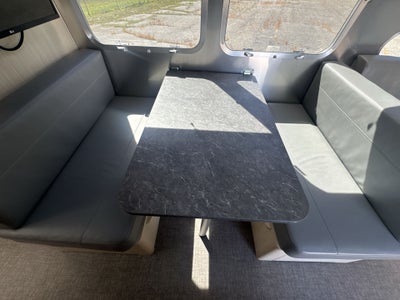 2021 Airstream 30RB Queen Base