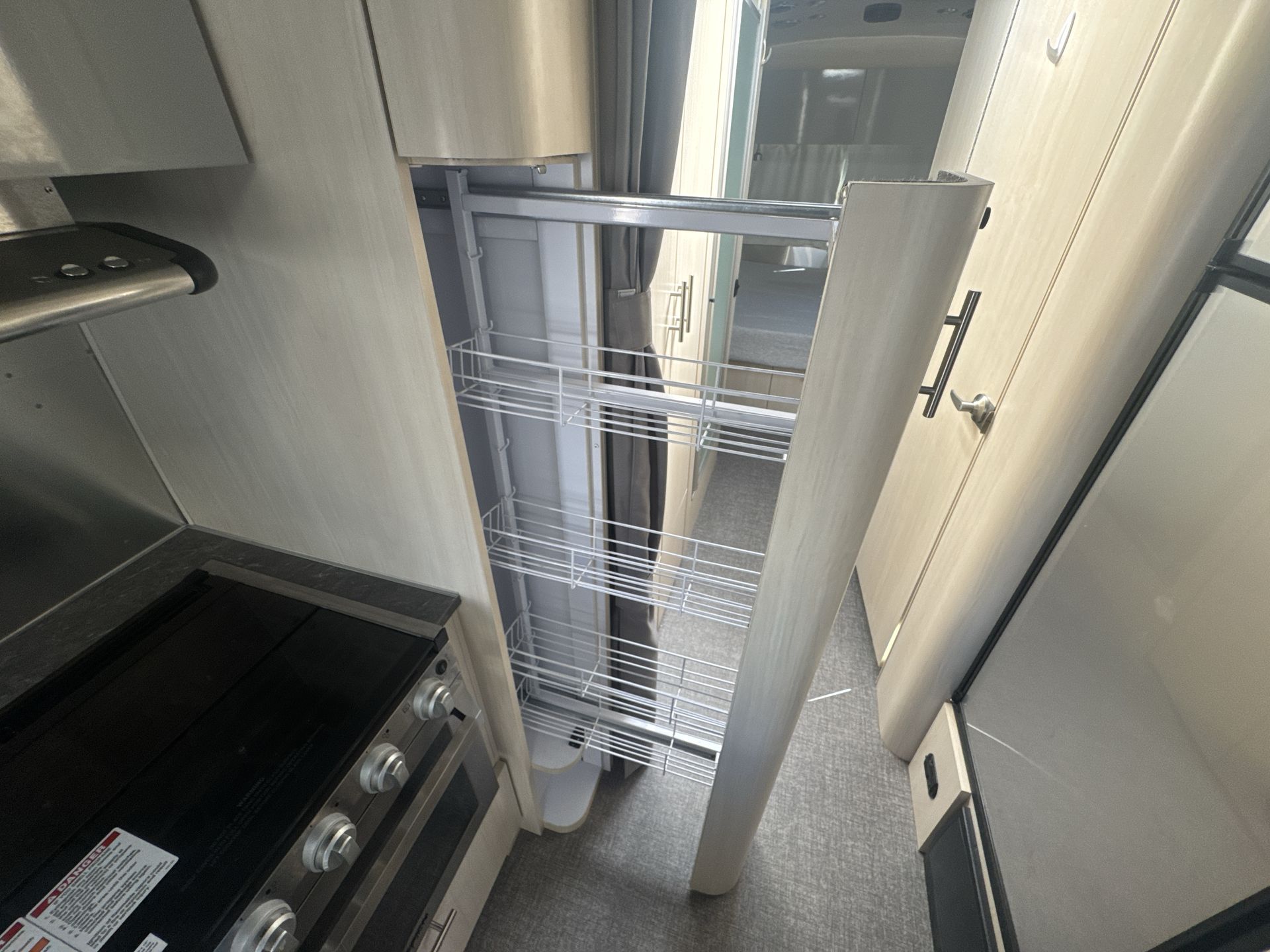 2021 Airstream 30RB Queen Base