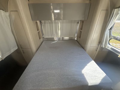 2021 Airstream 30RB Queen Base