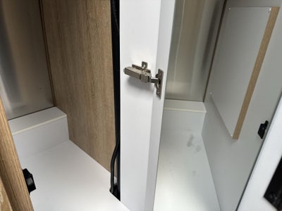 2022 Airstream 28RB Base