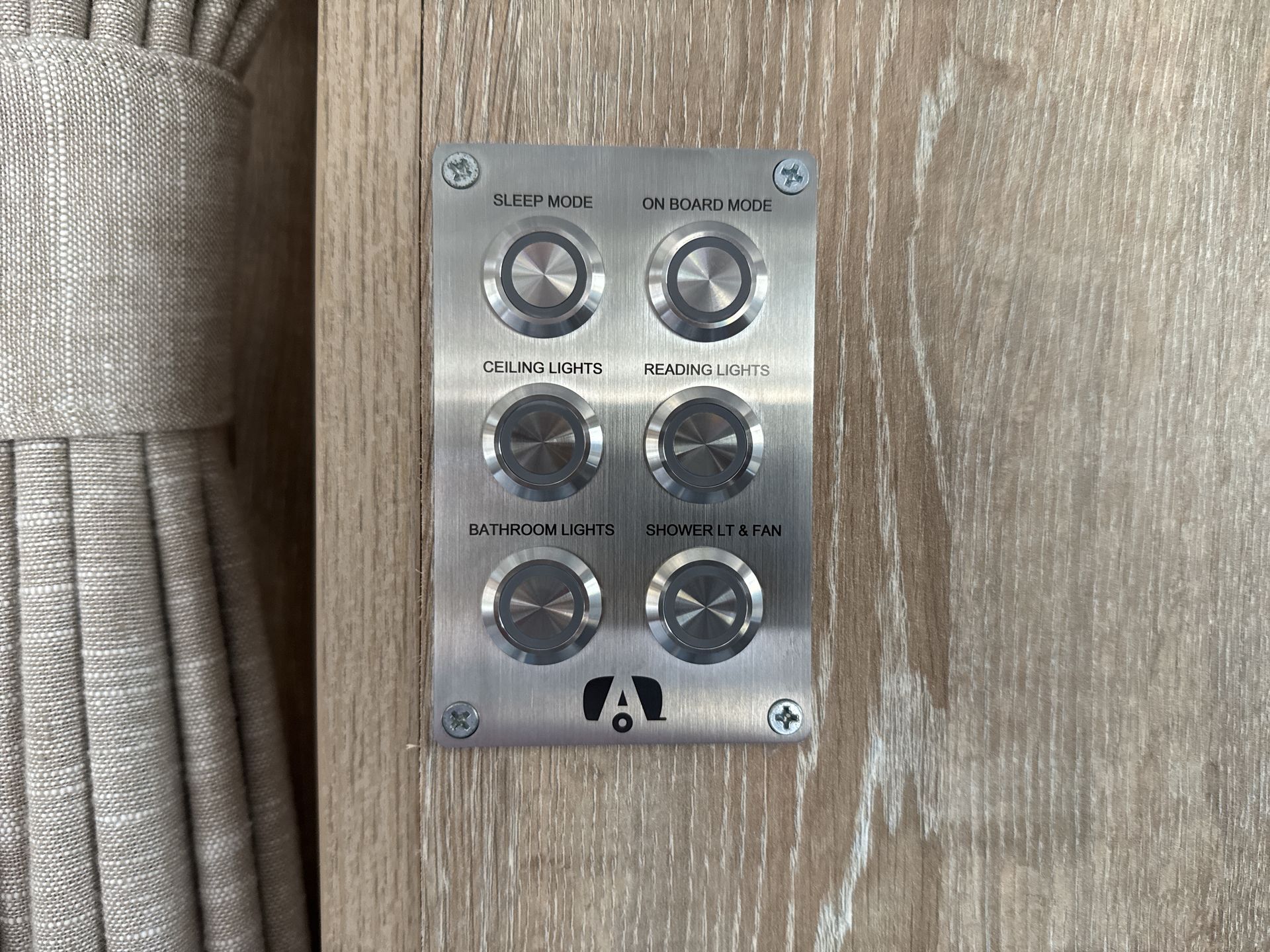 2022 Airstream 28RB Base