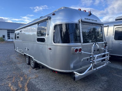 2022 Airstream 28RB Base