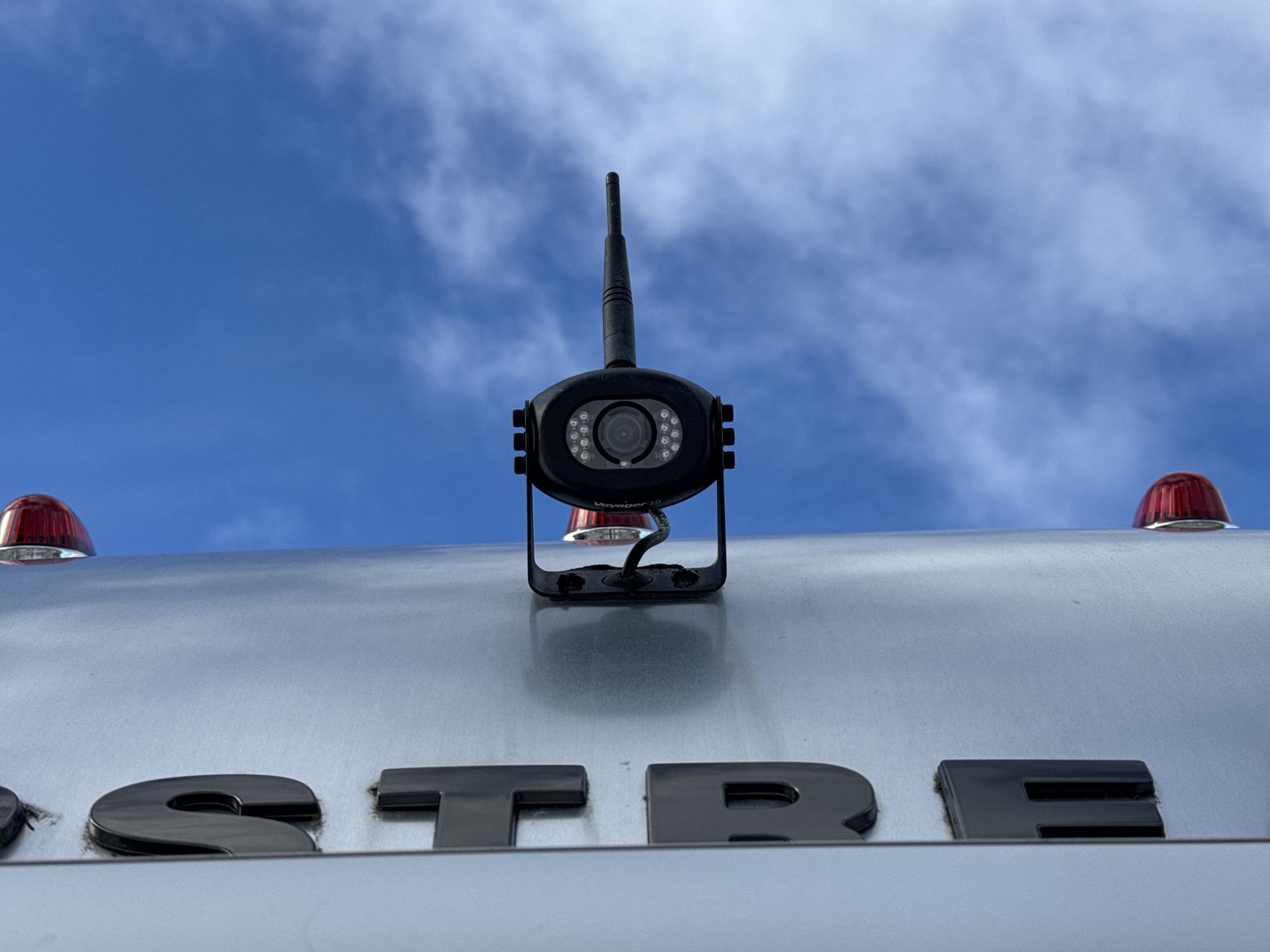 2024 Airstream 25FB Base