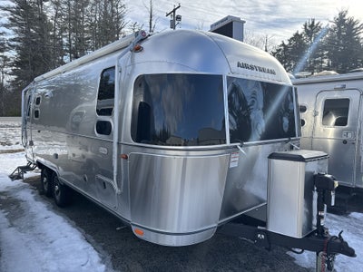 2024 Airstream 25FB Base