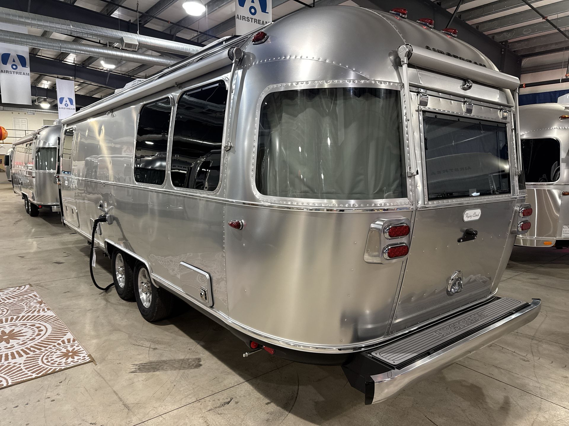 2026 Airstream 27FBT Base