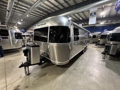 2025 Airstream 27FBQ Base