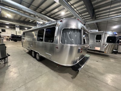 2025 Airstream 27FBQ Base