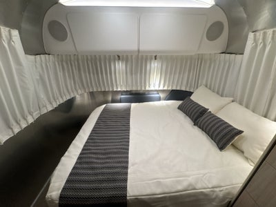 2025 Airstream 25FBQ Base