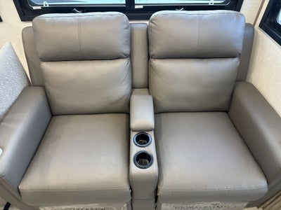 2024 KZ D301RLT Base