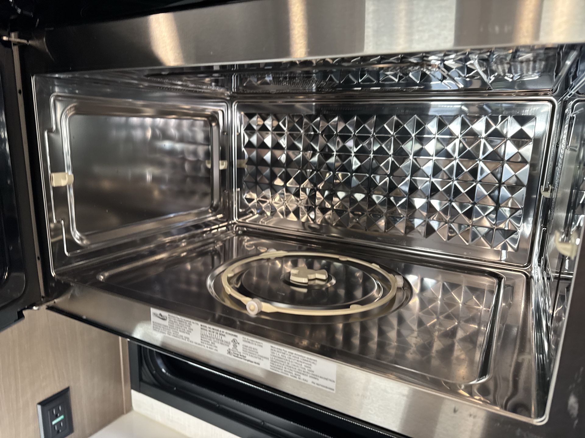 2024 KZ D301RLT Base