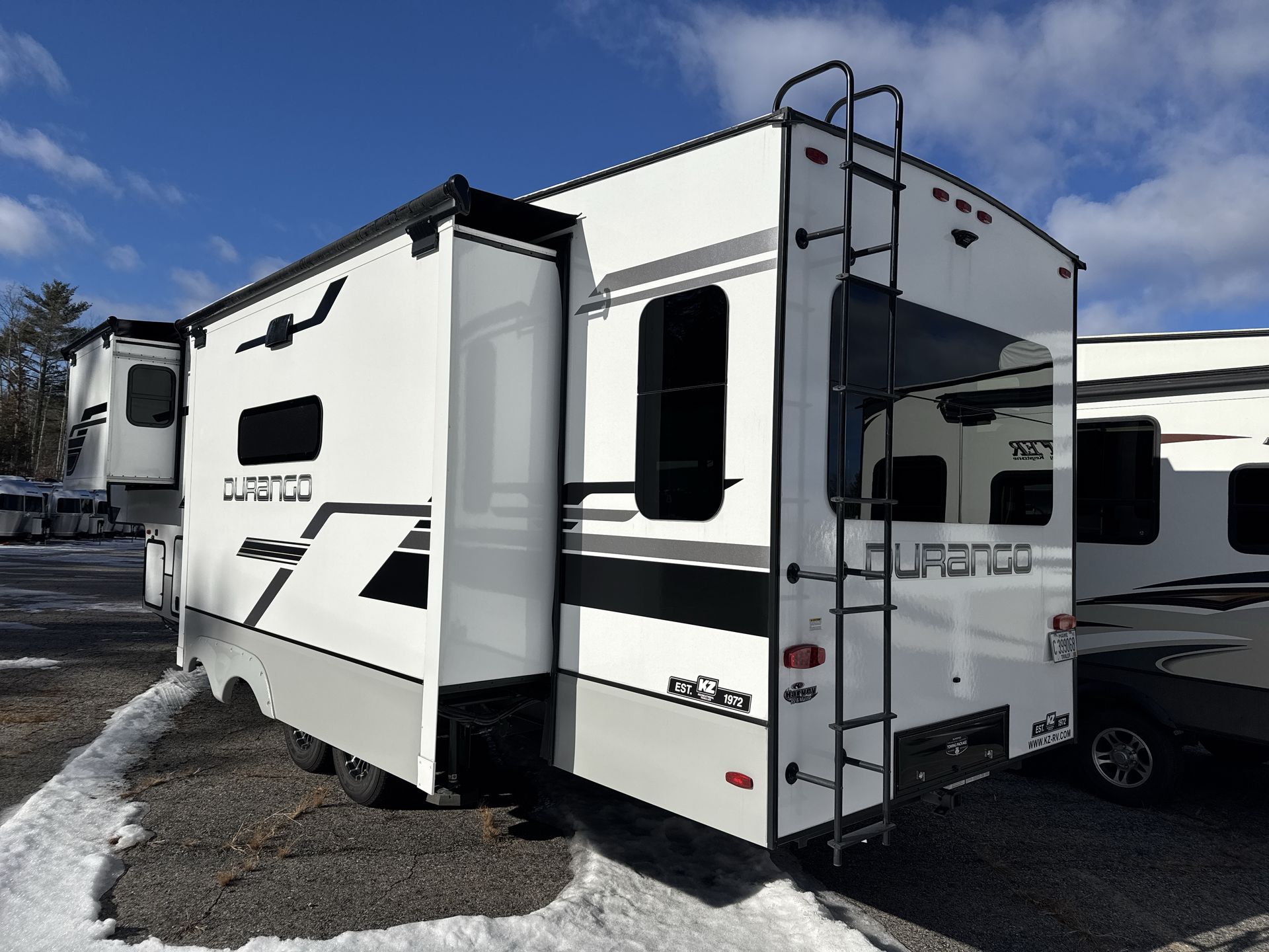 2024 KZ D301RLT Base