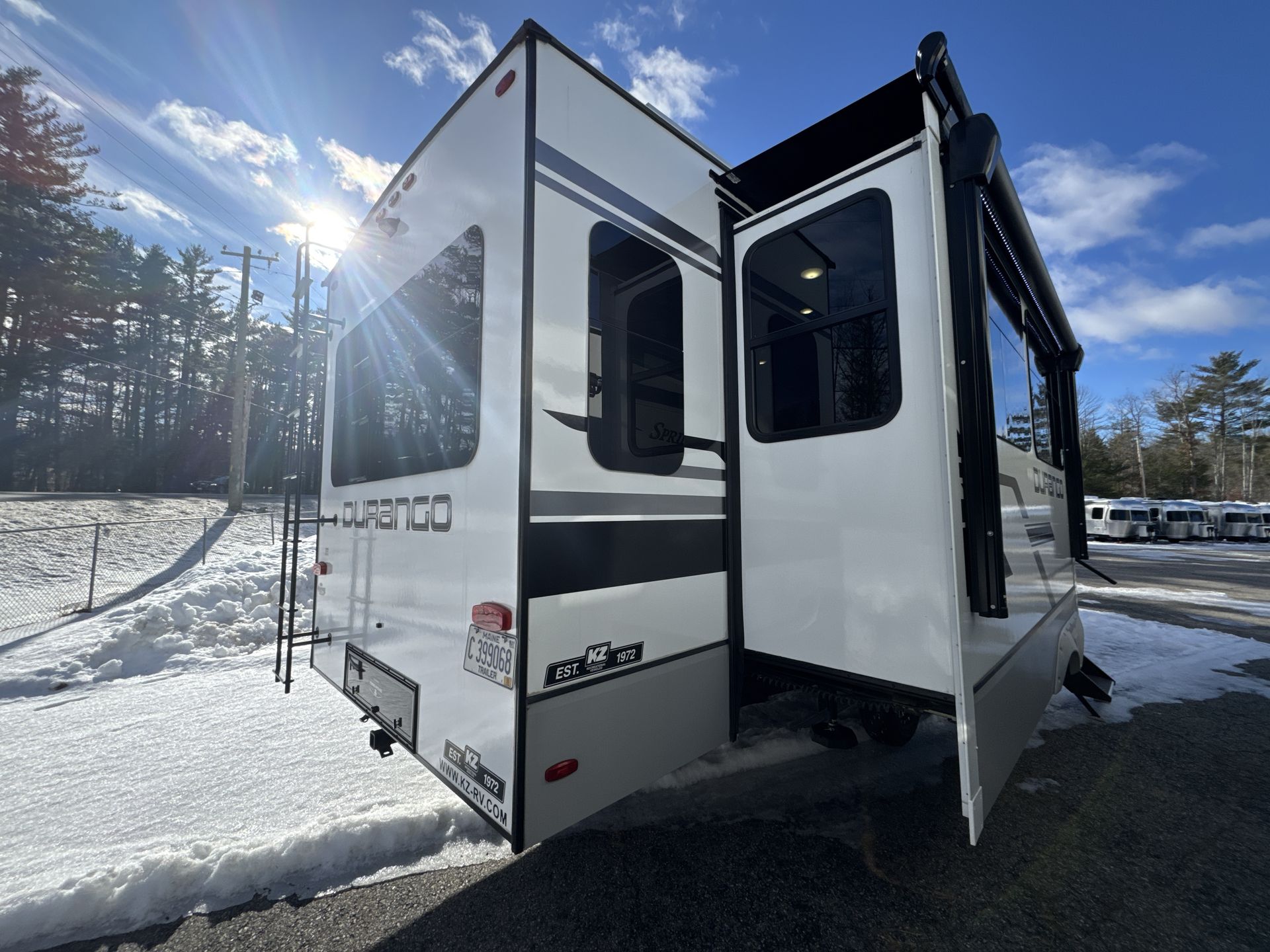 2024 KZ D301RLT Base