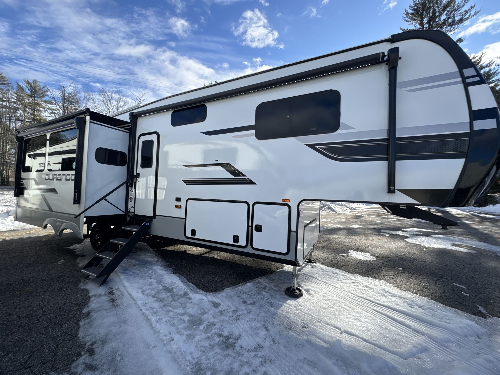 2024 KZ D301RLT Base